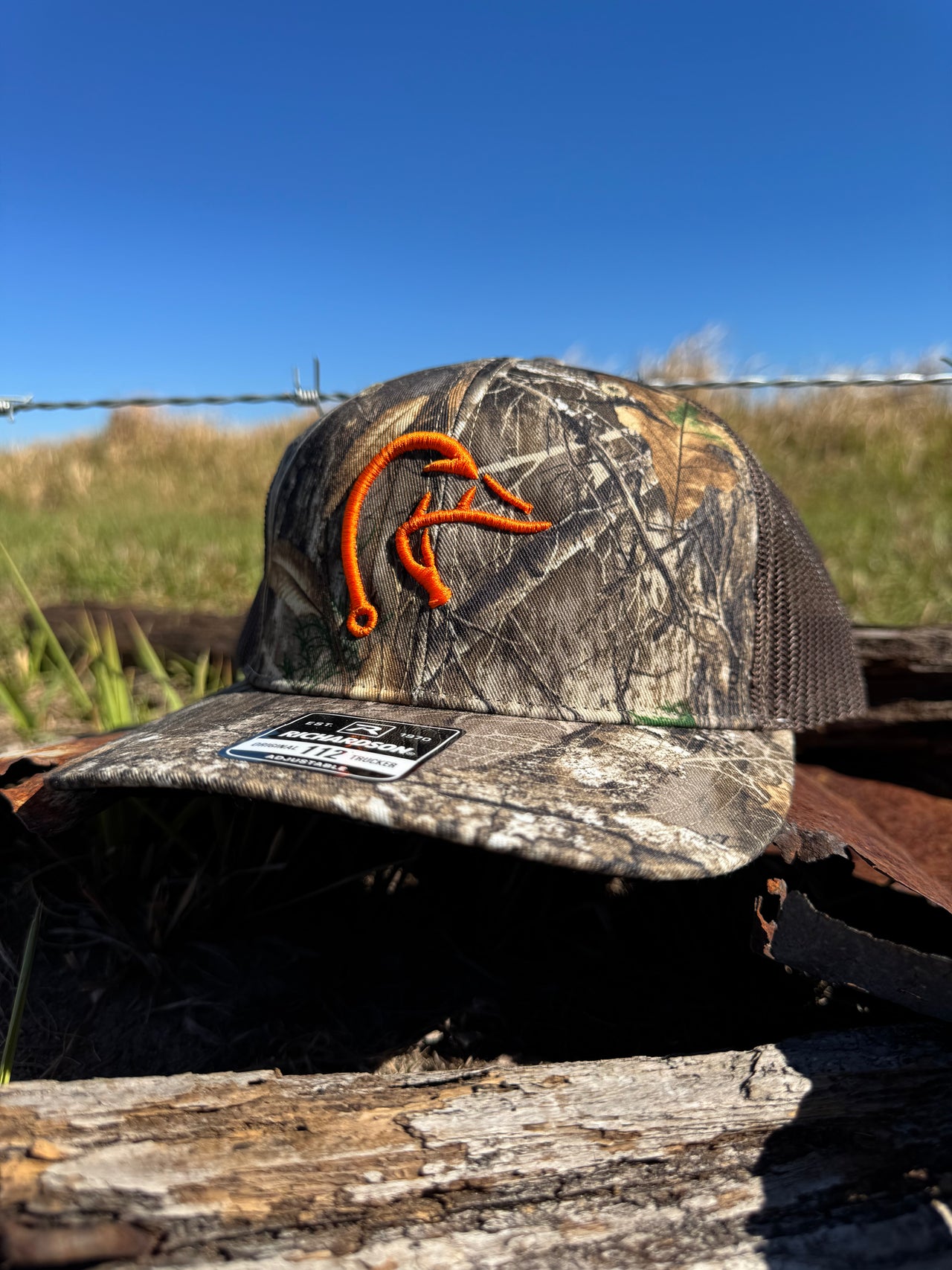 DUCK HOOK ANTLER