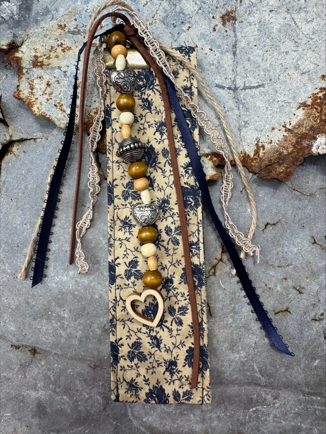 MIDNIGHT VINTAGE BLOOM 1 BOOKMARK